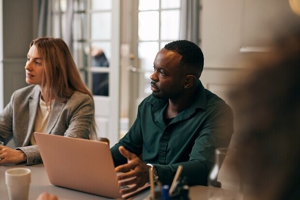 plåtning för kontorstema.  plåtning för kontorstema.