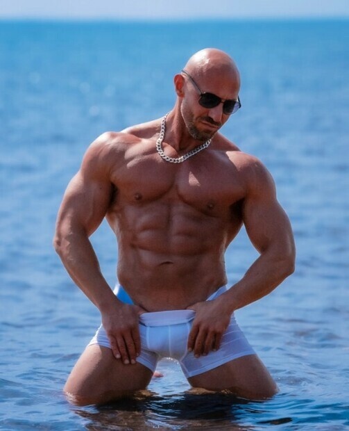 Underklädersmodell, Publicerad i tidning Underklädersmodell, Publicerad i tidning