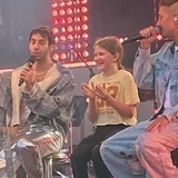 Med Darin p scen