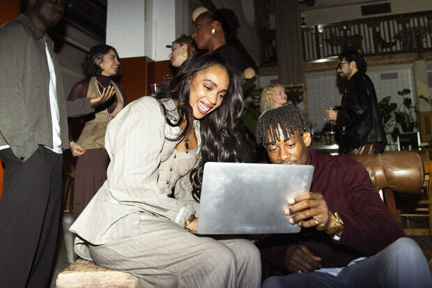 Catch-up mingle