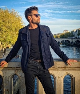 Paris Paris