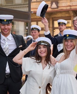 Studenttåg ? Stad Studenttåg ? Stad