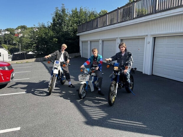 Gamle mopeder som ble brukt i spillefilmen Havna