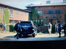 Statistrolle: NRK-kameramann. Statistrolle: NRK-kameramann.