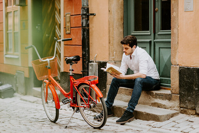 Adlibris campaign Adlibris campaign