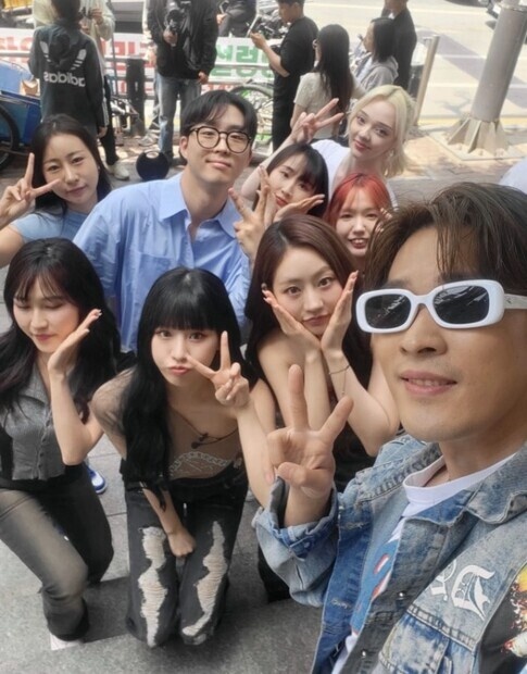 Reklame shoot med k-pop gruppe Kiss of Life