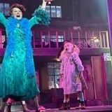 Molly i Annie p Folketeateret