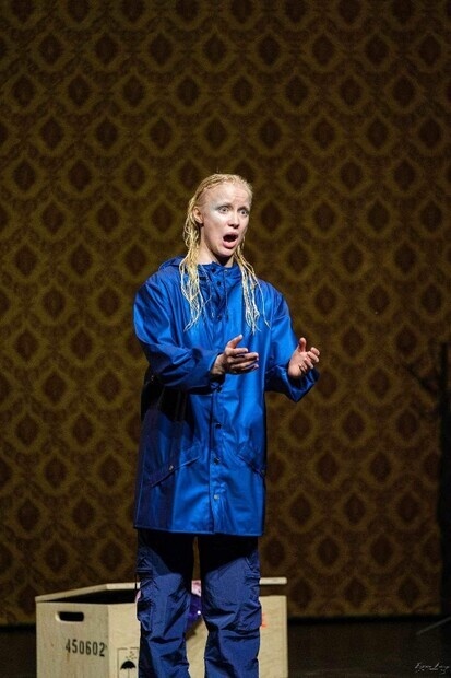 Mrs Gobinau i The Medium