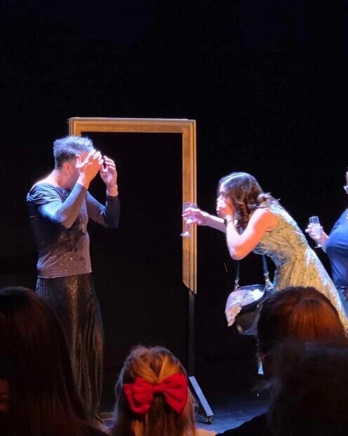 Teaterföreställning Teaterföreställning