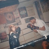 Boxning med Lova Music