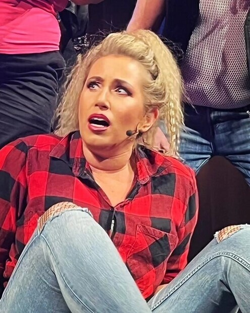 Rock of Ages, Demonstrant Rock of Ages, Demonstrant