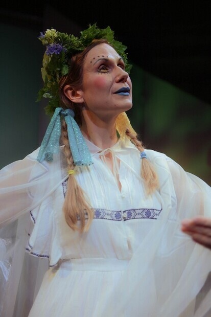 I rollen som Helena ur En midsommarnattsdröm (Shakespeare)