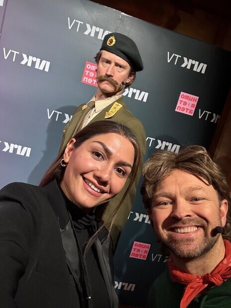 Humoretaten backstage