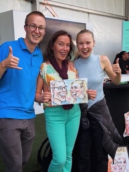 Live caricature