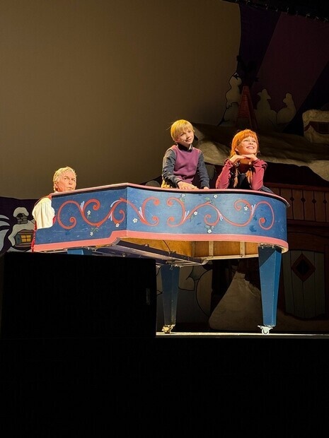 Teaterforestilling i Olavshallen