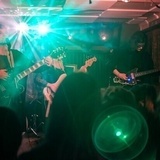 Spelning med bandet LAKAKOFFA Spelning med bandet LAKAKOFFA