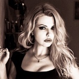 Portrett ? studio/innendørs