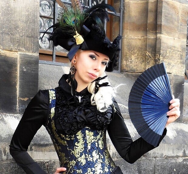 Dracula clothing model