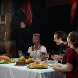 Prinsess Kinyena, kongefamilie måltid