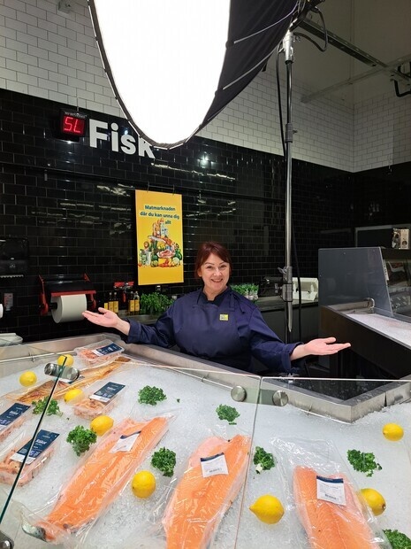 Säljare på mataffär