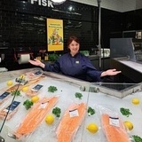 Säljare på mataffär