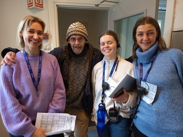 Ania Nova og casting crew!!