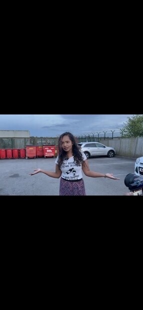 Airport scene, Exposed plan