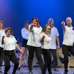 Revy musikal Revy musikal