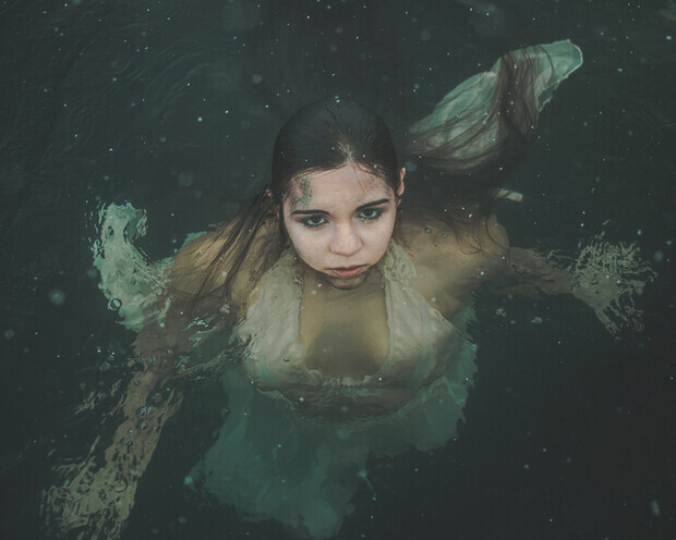 Siren shoot