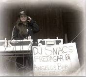 DJ