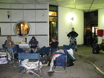 12 timmar senare... 12 timmar senare...