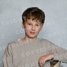 Min son Simon
