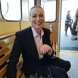 I kostym & dyr väska på  färja I kostym & dyr väska på  färja