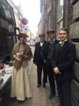 Et par fede dage, med autentiske og flotte kostumer! Et par fede dage, med autentiske og flotte kostumer!