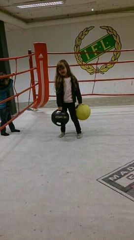 Rihanna  För Trygg hansa