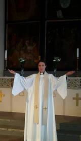 Prästen Helena i långfilmen Andra Stenen Prästen Helena i långfilmen Andra Stenen