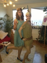 Jag (till vänster) på väg till maskerad Jag (till vänster) på väg till maskerad