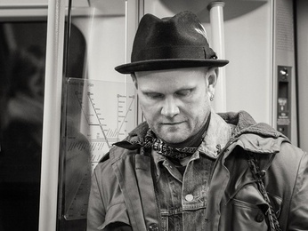 På tunnelbanan På tunnelbanan