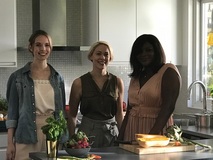 Halv 8 hos mig Halv 8 hos mig