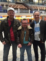 DELHIS VACKRASTE HÄNDER DELHIS VACKRASTE HÄNDER