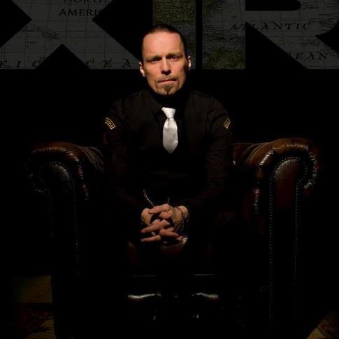 Medlem i bandet Exire