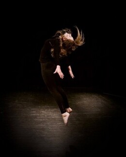 Teaterföreställning: Sagalandet Teaterföreställning: Sagalandet