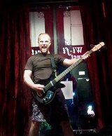 Bass n
