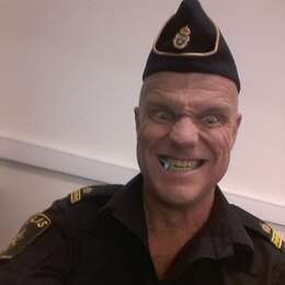 Polis Polis