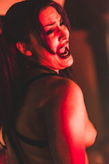 Min dans debut i den nya burlesque klubben Tease Easy