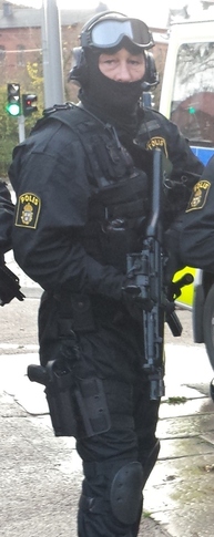 Insatspolis - Ögon Blå