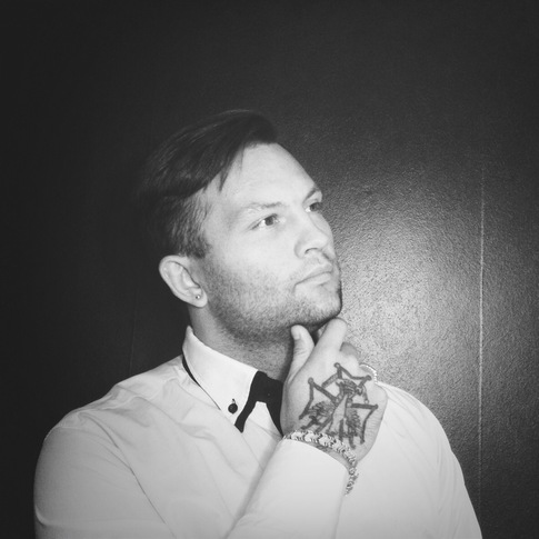 BLACK N WHITE DRMTCA 19