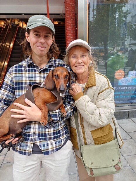 Reklam fr frskringsbolag med taxen Harry