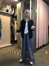 Klädprovning för reklamfilm Klädprovning för reklamfilm