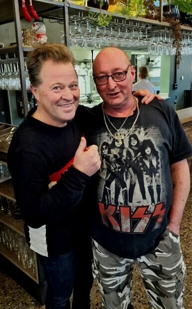 Middags gjest Med Arne Hjeltnes